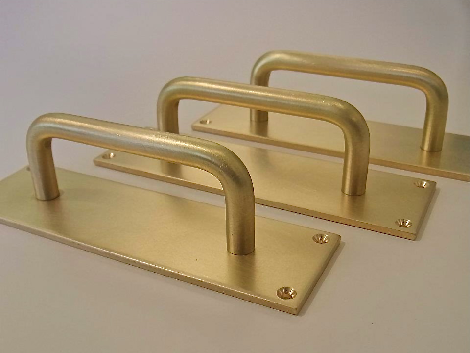 418539_299920660078105_228561515_n